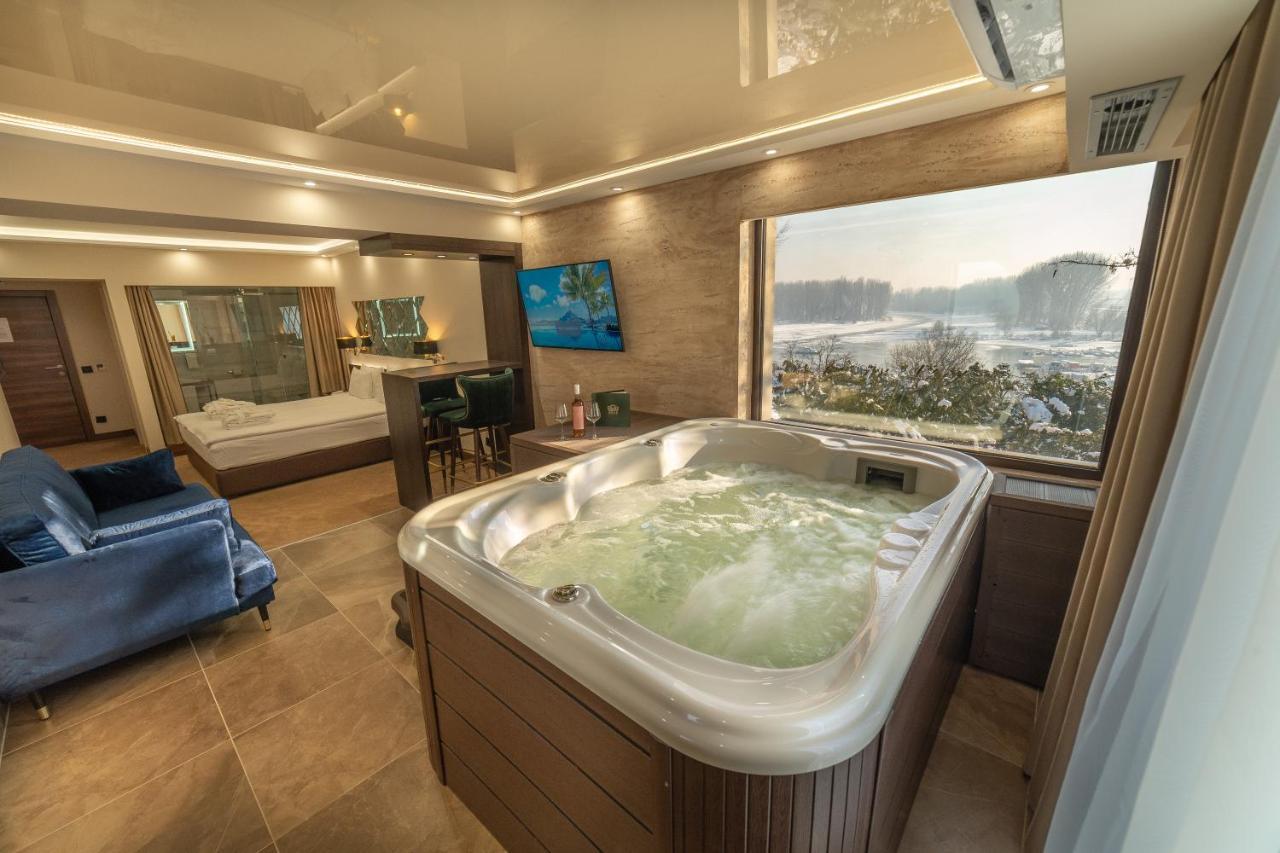 Hotel Spa Grad Kovin Exteriér fotografie